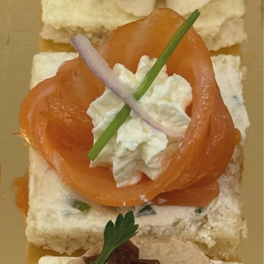 Canapés plateau de 24 pièces – spécial fêtes fin d’année – Image 3